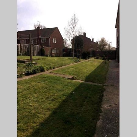 Appartamento Spacious Ground Floor Studio Flat - Easy Access To Stansted Airport, London And Cambridge Bishop's Stortford Esterno foto