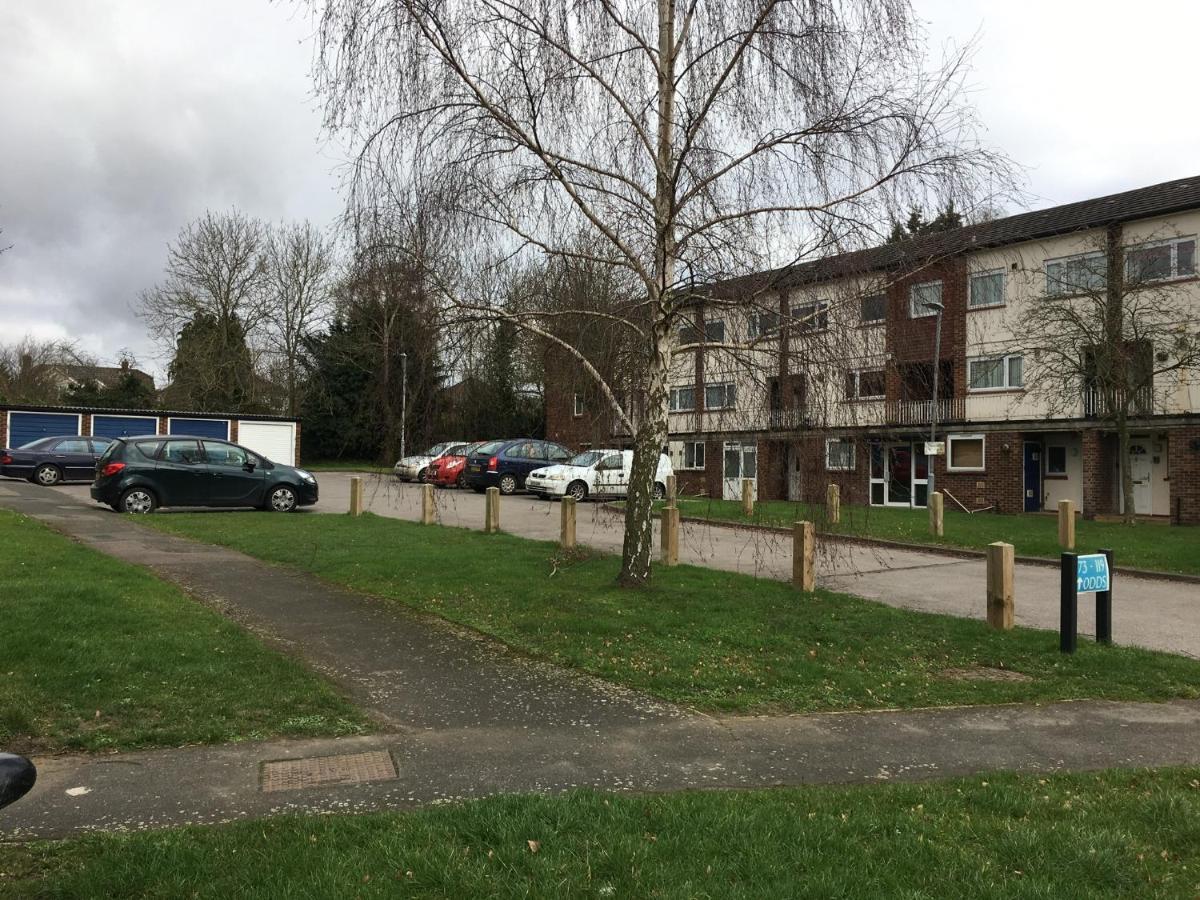 Appartamento Spacious Ground Floor Studio Flat - Easy Access To Stansted Airport, London And Cambridge Bishop's Stortford Esterno foto